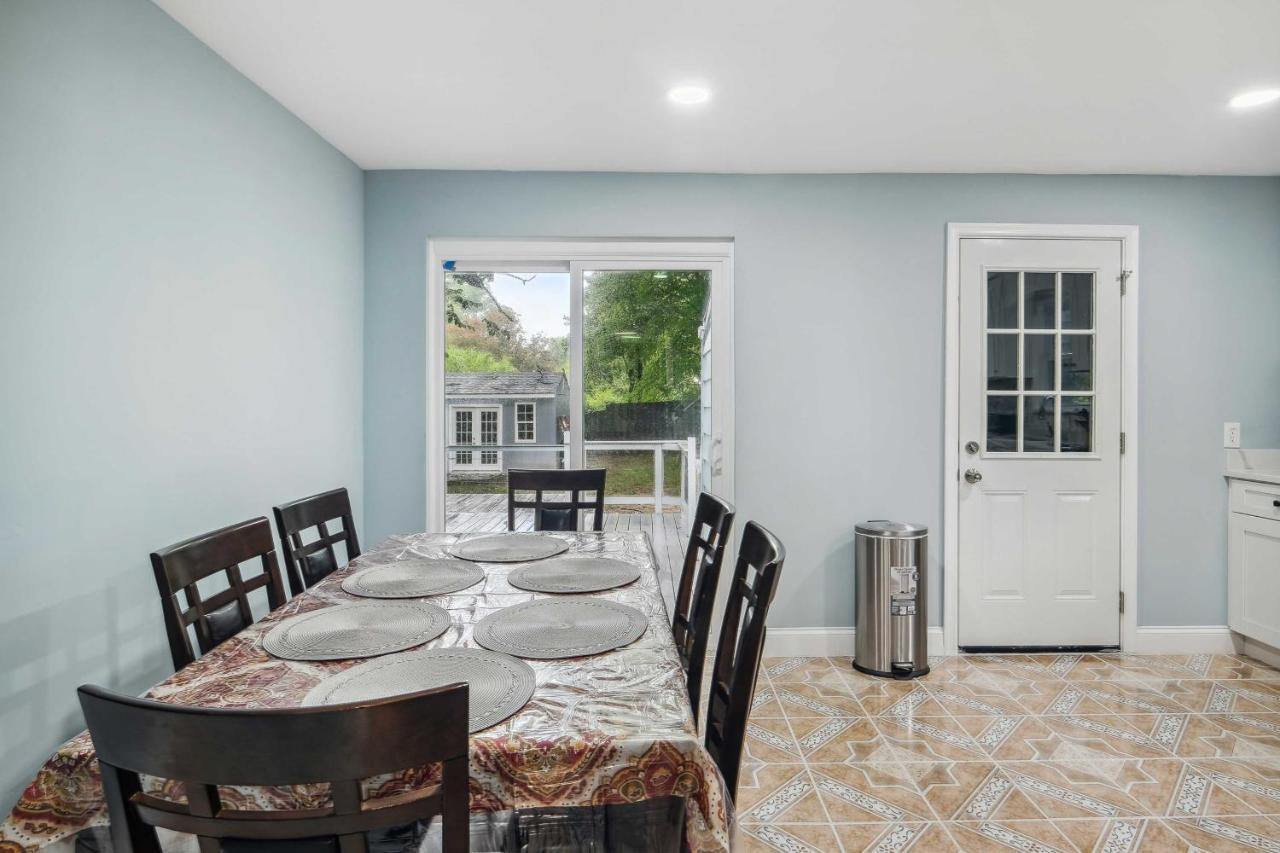 Pet-Friendly Mount Rainier Home With Gas Grill! Ngoại thất bức ảnh